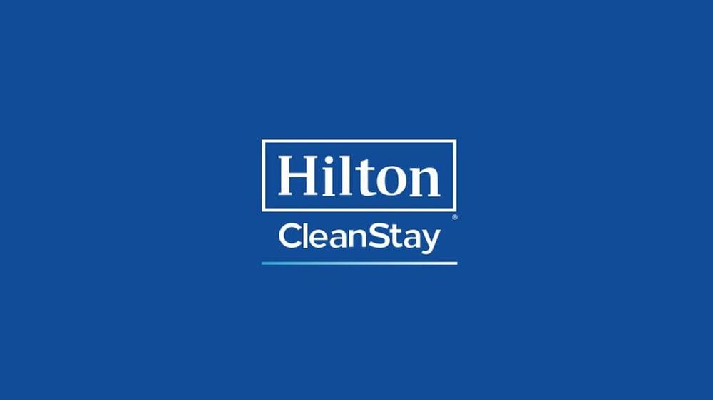 Hampton By Hilton Bristol Airport Hotel Redhill  Bagian luar foto