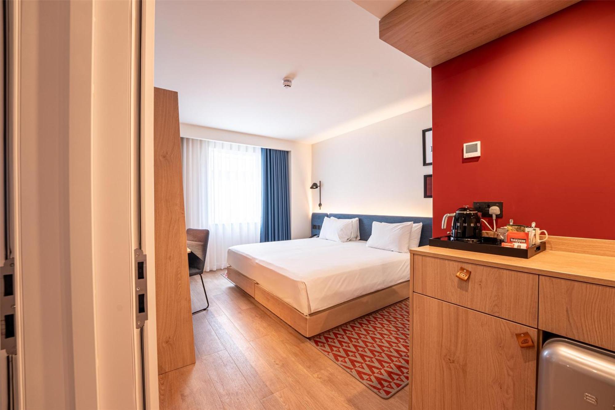 Hampton By Hilton Bristol Airport Hotel Redhill  Bagian luar foto